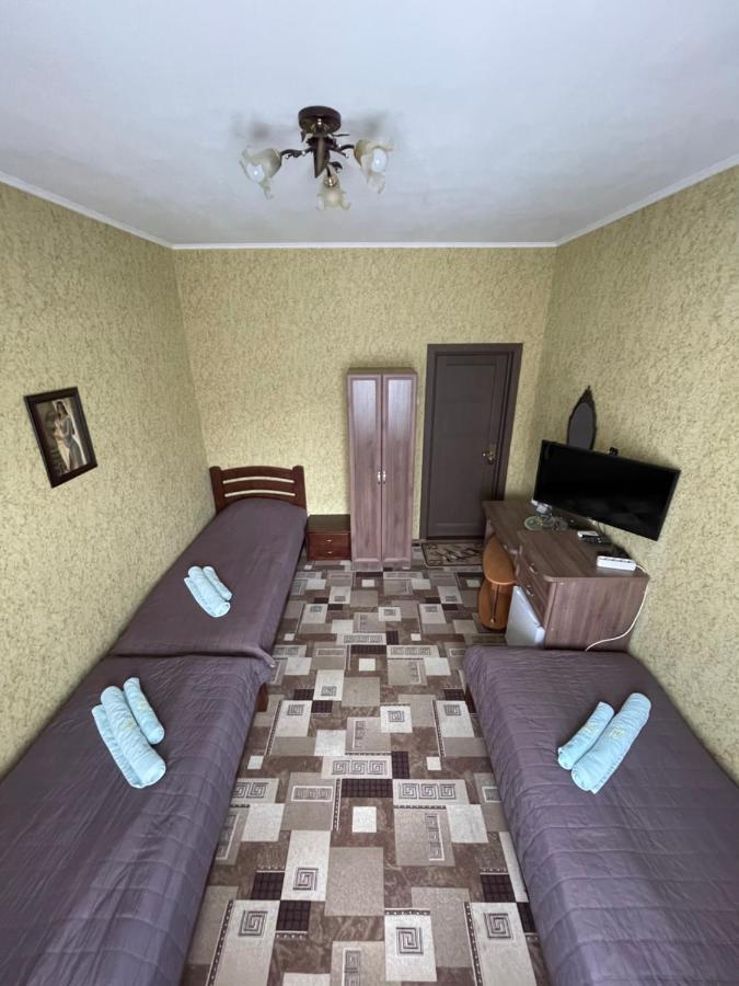 Отель "Natali" Mykolaiv Exterior photo