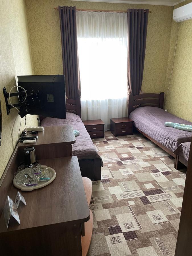 Отель "Natali" Mykolaiv Exterior photo